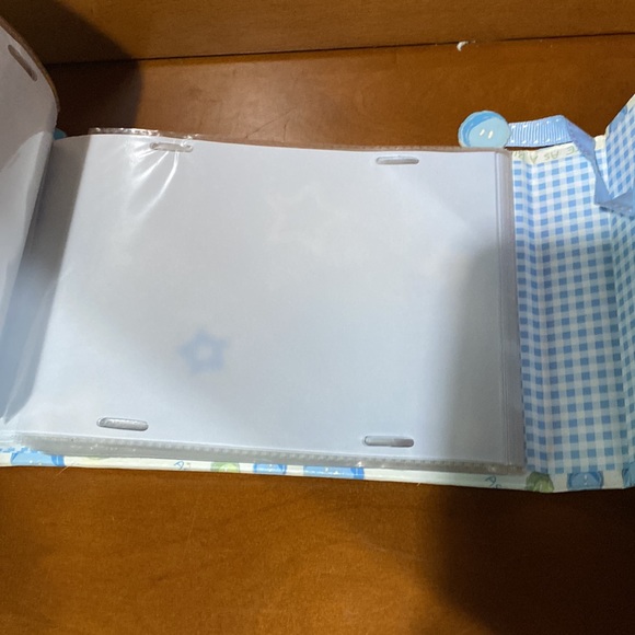 Cute As A Button baby photo album book - Picture 4 of 4